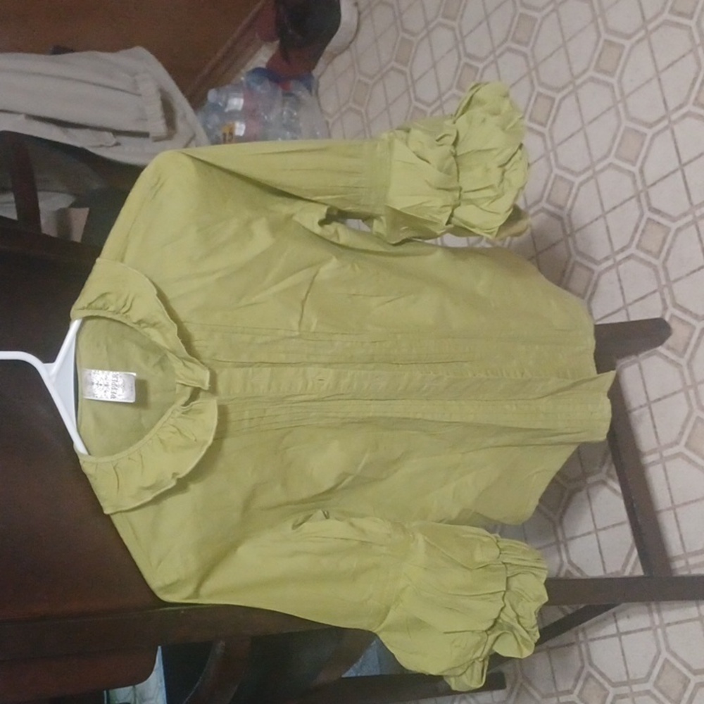 BEAUTIFUL BLOUSE! - Picture 2 of 5